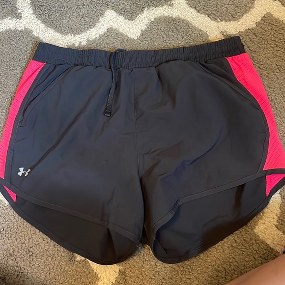 Under Armor Athletic shorts - Picture 1 of 1